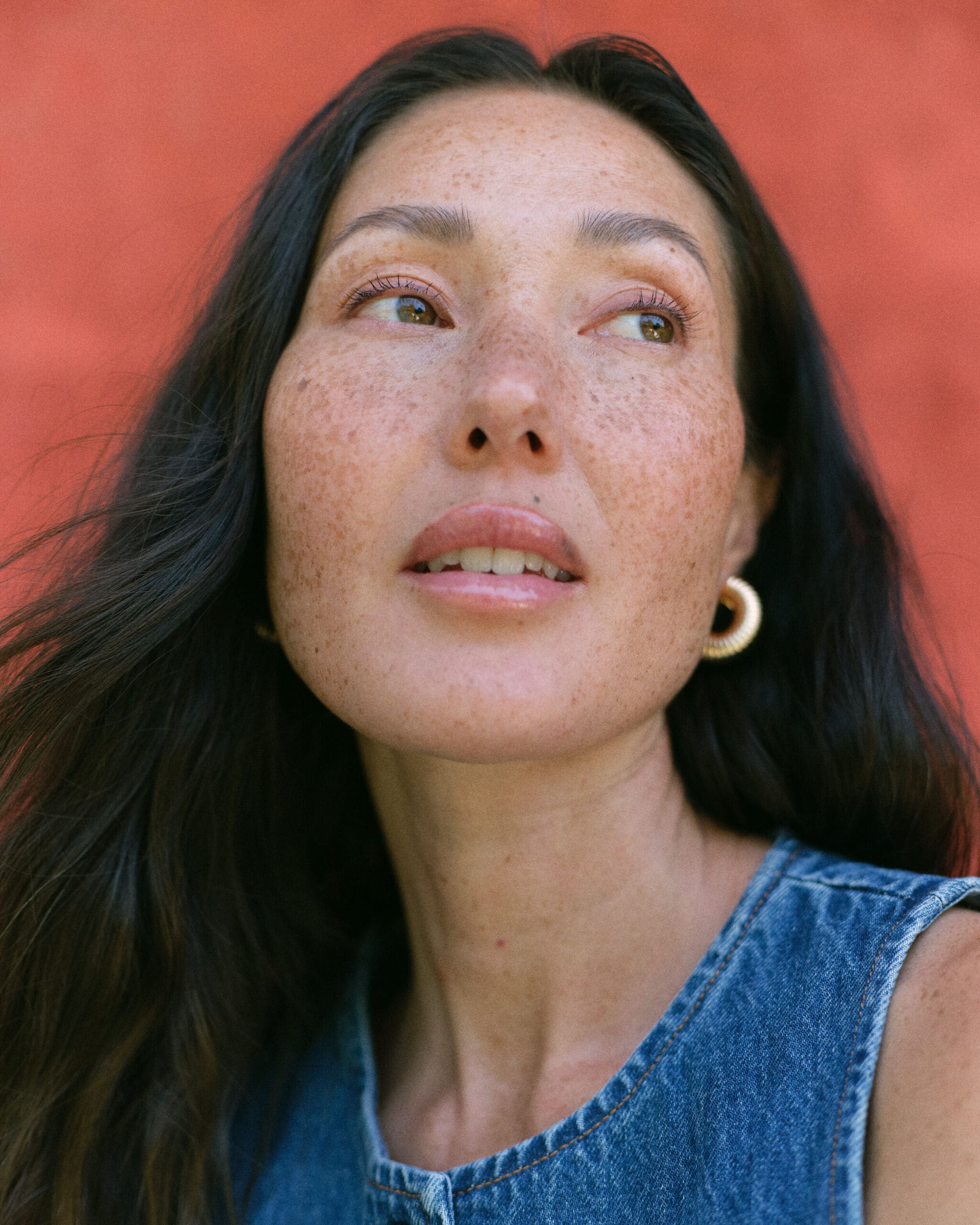 Natural skincare product and lifestyle photography by Los Angeles beauty photographer Shan Benson.